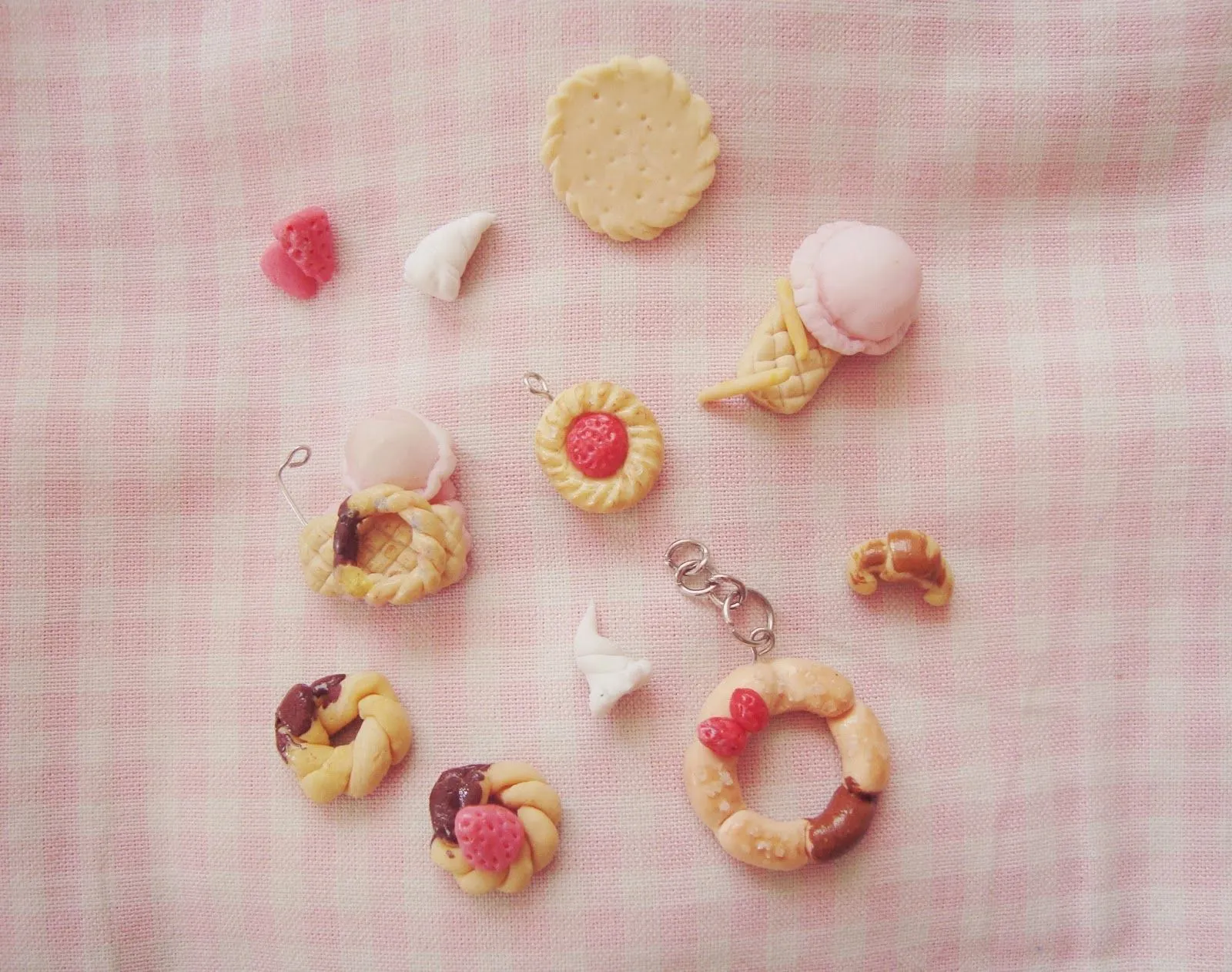 Soft Tones: Figuras de porcelana fría