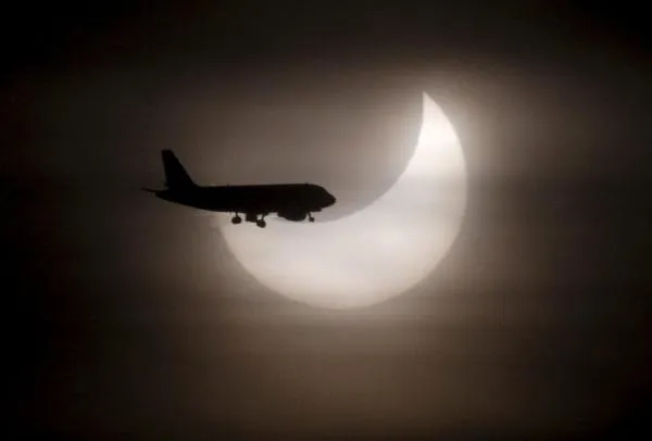 Sol y luna | Voz y Mirada
