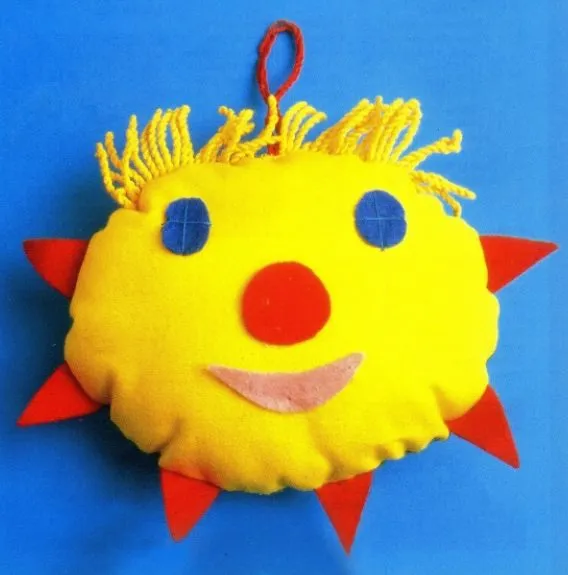 Sol de peluche en Manualidades con fieltro