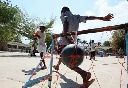 Solidaridad por Haití: Abren sus puertas las primeras escuelas en ... Solidaridad por Haití: Abren sus puertas las primeras escuelas en ...