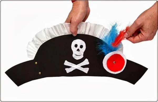 Cómo hacer un sombrero de pirata para Halloween ~ lodijoella