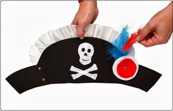 Cómo hacer un sombrero de pirata para Halloween ~ lodijoella Cómo hacer un sombrero de pirata para Halloween ~ lodijoella