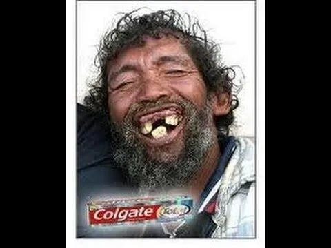 UNA SONRISA COLGATE DE TONTOLIN - YouTube