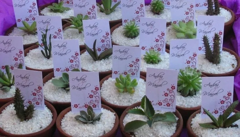Sorprende a tus invitados con un cartel de bienvenida Sorprende a tus invitados con un cartel de bienvenida