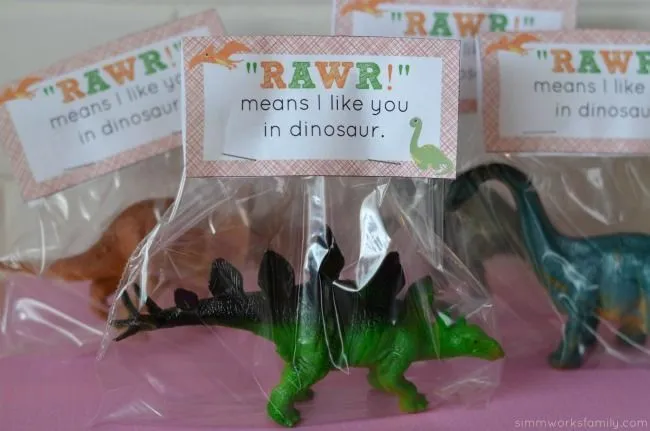 Sorpresita de dinosaurios para los inivtados | Dinosaurios ... Sorpresita de dinosaurios para los inivtados | Dinosaurios ...