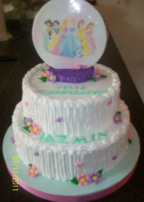 S.O.S. Coolinaria: Torta de cumpleaños "princesas" para Jazmín