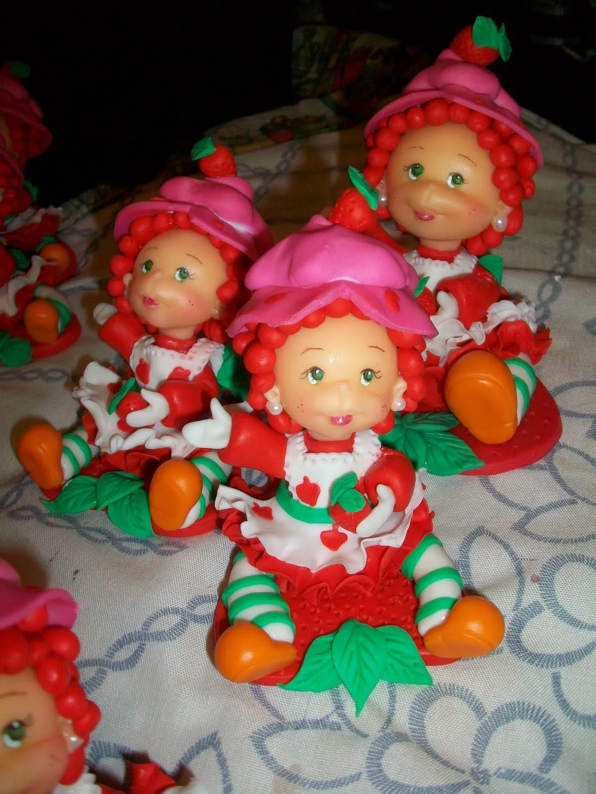 Creaciones "MGD" El Mundo del Modelado: Souvenirs Frutillita Creaciones "MGD" El Mundo del Modelado: Souvenirs Frutillita