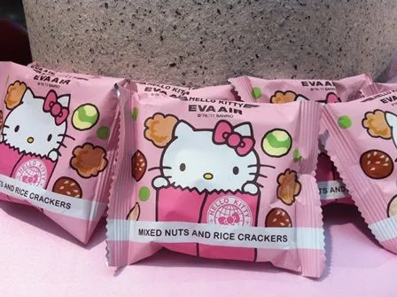 Souvenir Sunday: Hello Kitty in-flight service items | Stuck at ...