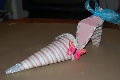 Souvenirs 15 años, zapatos de papel