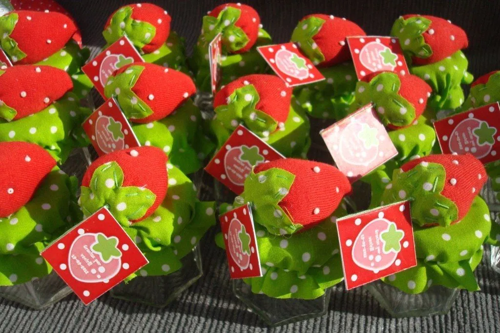 souvenirs de frutillita originales - Buscar con Google | More ... souvenirs de frutillita originales - Buscar con Google | More ...
