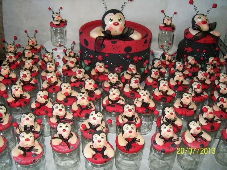 Candy bar con vaquitas de San Antonio. www.facebook.com/souvenirs ... Candy bar con vaquitas de San Antonio. www.facebook.com/souvenirs ...