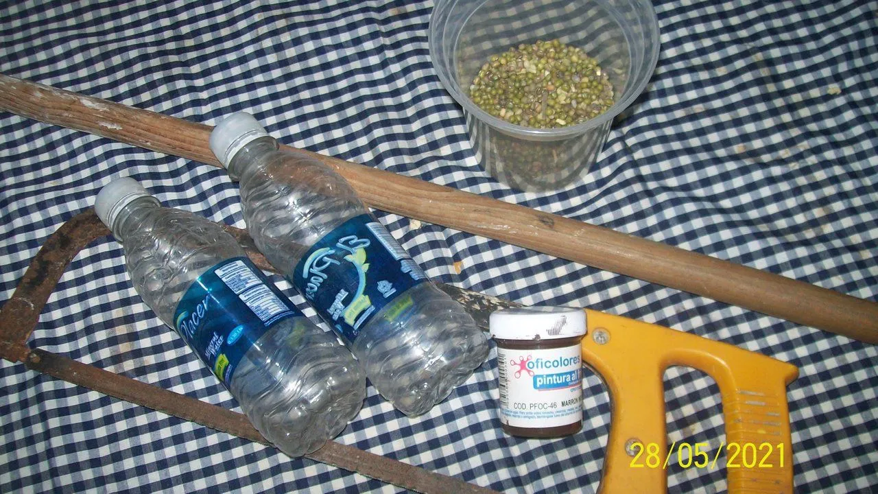 SPA|ENG] MARACAS HECHAS CON MATERIAL DE RECICLAJE / MARKS MADE WITH  RECYCLING MATERIAL