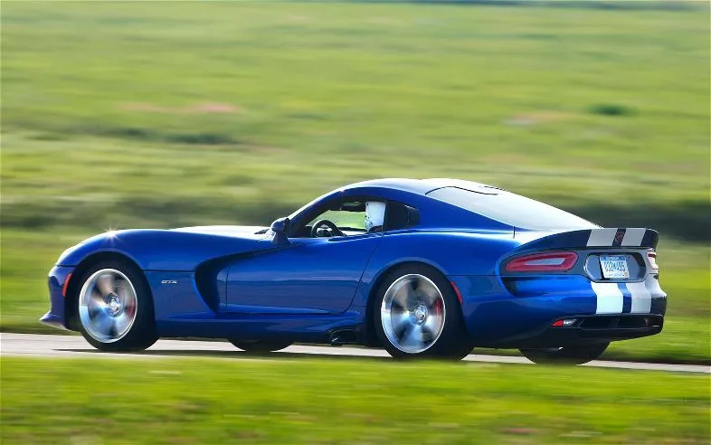 SRT-Viper-GTS-Launch-Edition- ...
