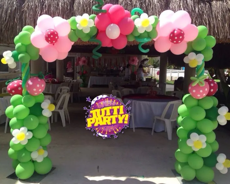 Strawberry shortcake arch balloons decoration, Rosita Fresita ... Strawberry shortcake arch balloons decoration, Rosita Fresita ...