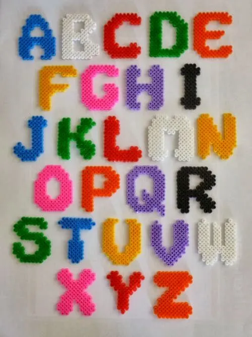 Sueños de Craft: ♥ Jugando con las Pyssla de Ikea ( o cuentas Hama) Sueños de Craft: ♥ Jugando con las Pyssla de Ikea ( o cuentas Hama)