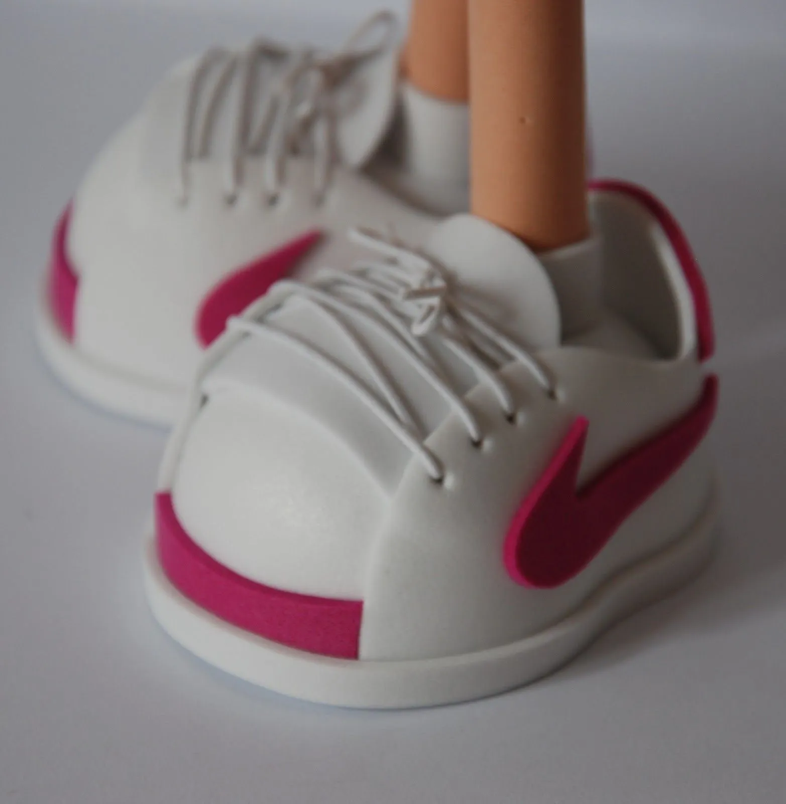 SUEÑOS: MAS ZAPATOS PARA FOFUCHAS