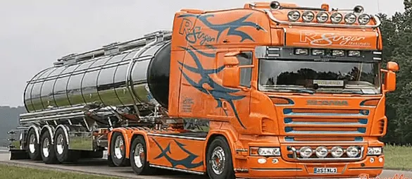 Supervivientes del Espinar: Tuning Scania