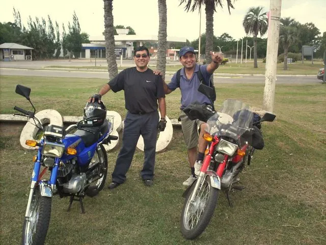 Suzuki AX100 Pasión por 2T: Salidas, Fotos