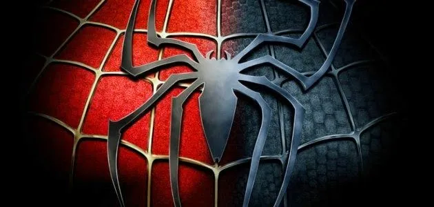 ME TACHO LA DOBLE: UN HOMBRE ARAÑA