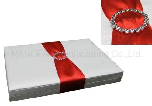 tailandés adornados caja de seda para las invitaciones de boda ...
