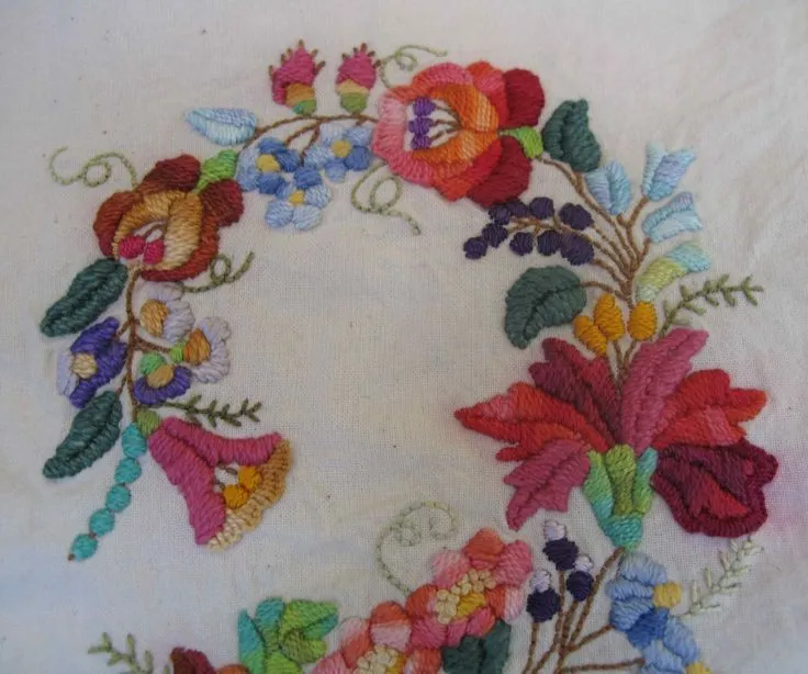Taller de Bordado Rococó on Pinterest | Chile, Brazilian ...