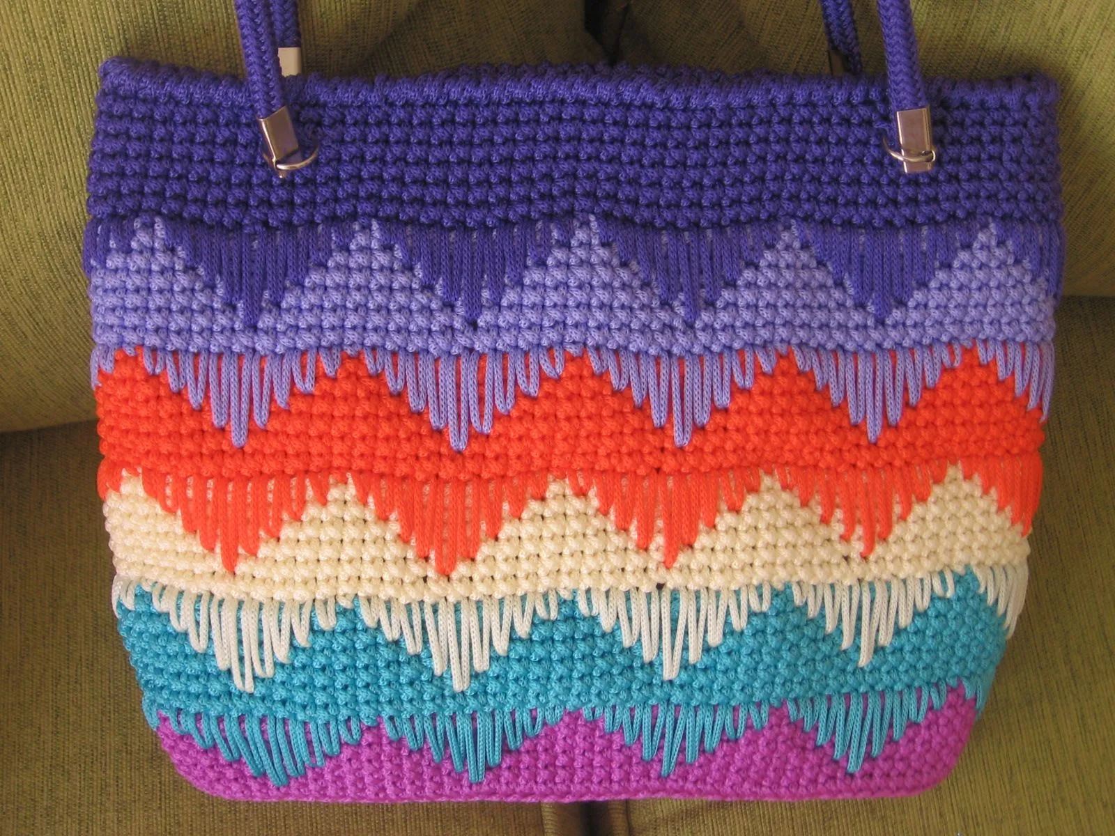 Taller de Crochet Claudia Solari: Bolso Playa a Rayas zig-zag ...