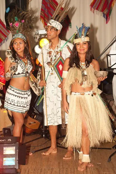 Tanzgruppe Raices Peruanas Wien: TRAJE TIPICO DE LORETO ZONA SELVA Tanzgruppe Raices Peruanas Wien: TRAJE TIPICO DE LORETO ZONA SELVA