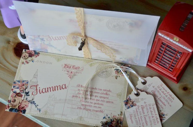 Una tarjeta de 15 años vintage estilo londinense | Tarjetas de 15 Una tarjeta de 15 años vintage estilo londinense | Tarjetas de 15
