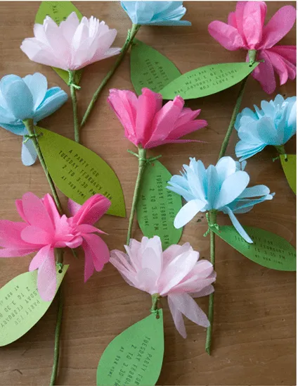 una tarjeta con imágenes de flores