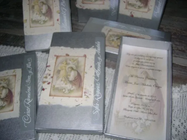 Tarjetas de invitación de Primera Comunión en caja decorativa ...