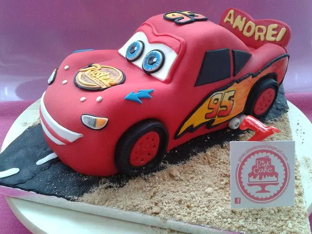 TARTA 3D RAYO MCQUEEN | ZONA RÁPIDA