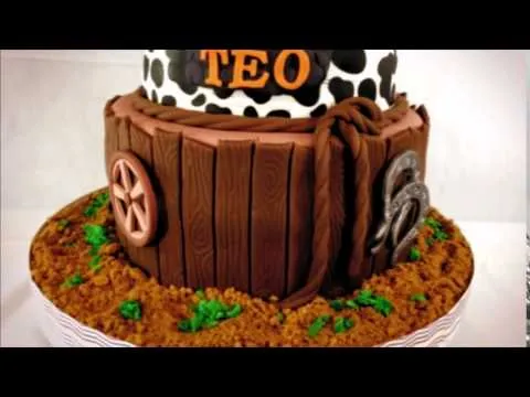 Tarta de bautizo para Ian y Teo - YouTube