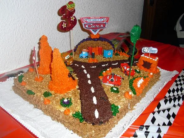 Tarta CARS | DULCES CREACIONES