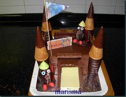 Tarta castillo (infantil) - Paperblog