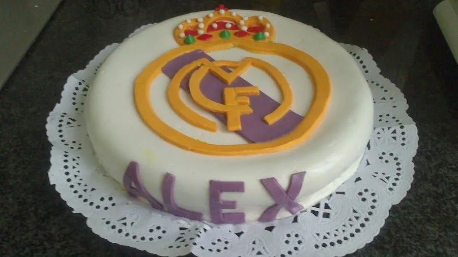 tarta de chuches real madrid | facilisimo.com tarta de chuches real madrid | facilisimo.com