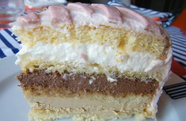 Tarta de cumpleaños con fondant - LaWebcinera