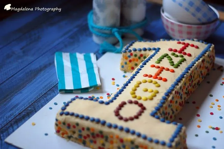 TARTA CUMPLEAÑOS INFANTIL 1 AÑO - COBERTURA CHOCOLATE BLANCO ... TARTA CUMPLEAÑOS INFANTIL 1 AÑO - COBERTURA CHOCOLATE BLANCO ...