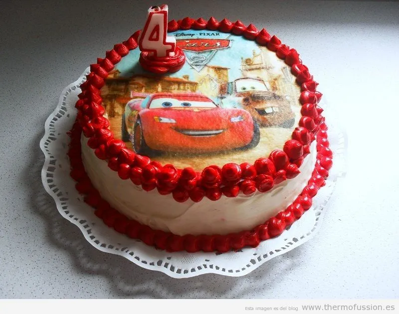 TARTA CUMPLEAÑOS RAYO MCQUEEN (RED VELVET CAKE THERMOMIX Y ...