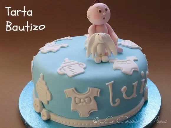 Tarta Fondant para un Bautizo en azul y blanco | La Cocina de Inma ...