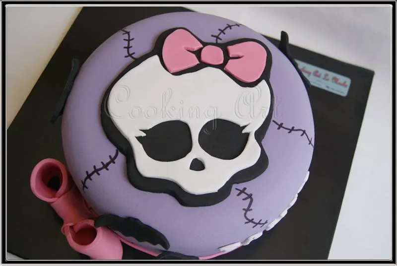 Tarta Fondant calavera Monster High | Pasteles y Galletas Monster ... Tarta Fondant calavera Monster High | Pasteles y Galletas Monster ...