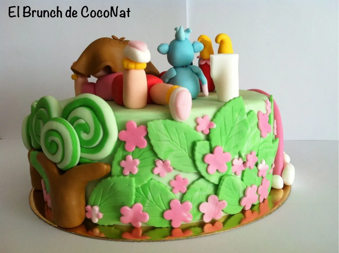 Tarta fondant Dora la Exploradora | El Brunch de CocoNat Tarta fondant Dora la Exploradora | El Brunch de CocoNat