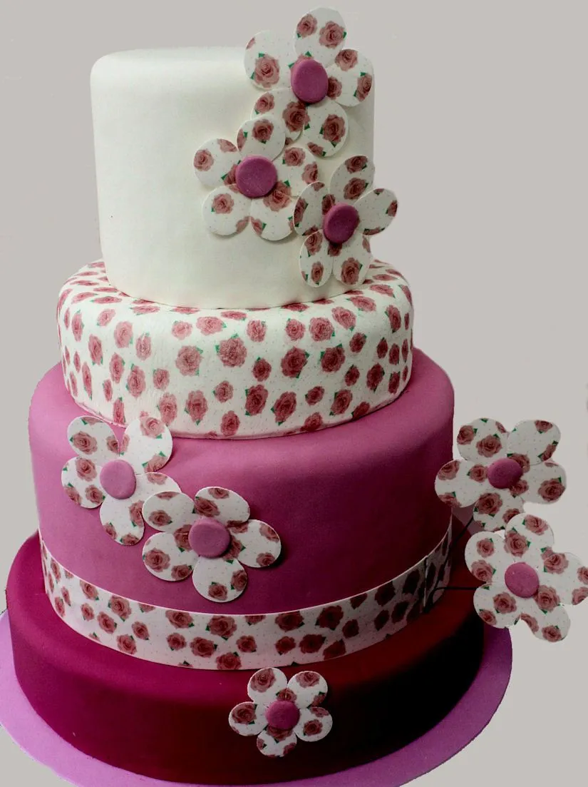Tarta de fondant con flores de papel y transfer -Manualidades y ...