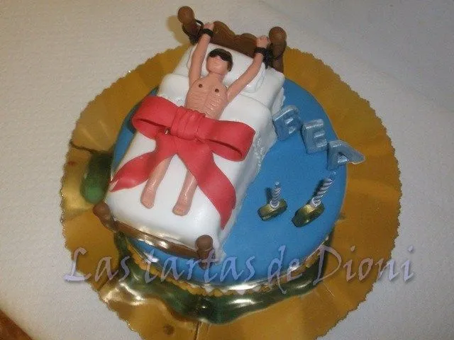 Tarta hombre sorpresa. | Las tartas de Dioni Tarta hombre sorpresa. | Las tartas de Dioni
