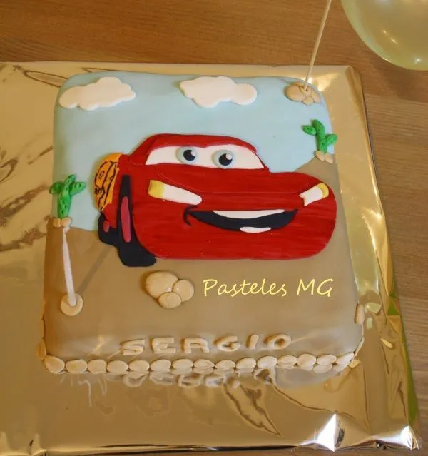 Tarta Infantil Personalizada. Rayo McQueen de la película Cars. by ... Tarta Infantil Personalizada. Rayo McQueen de la película Cars. by ...