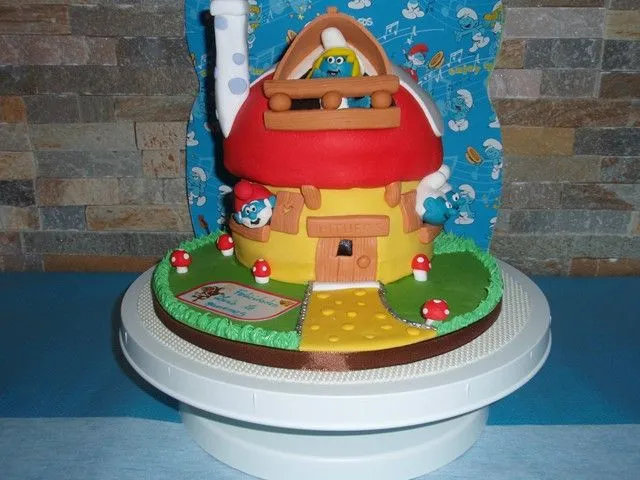 Tarta de casa de Pitufos de fondant | Tarta de manzana