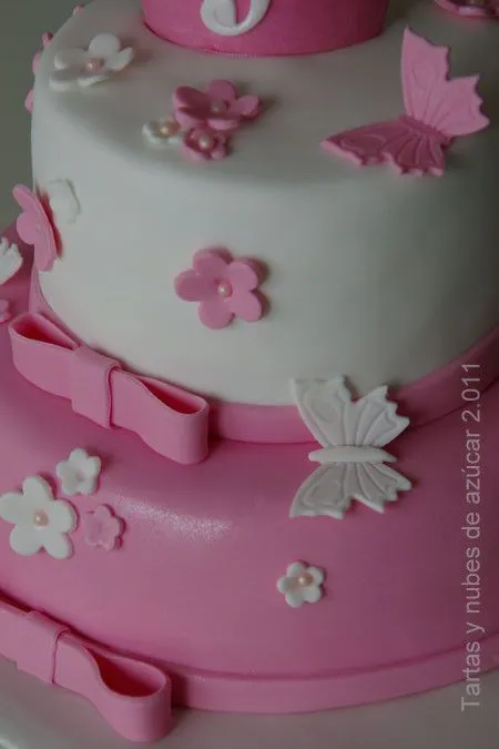 Una tarta para una princesa | tartas y nubes de azúcar Una tarta para una princesa | tartas y nubes de azúcar