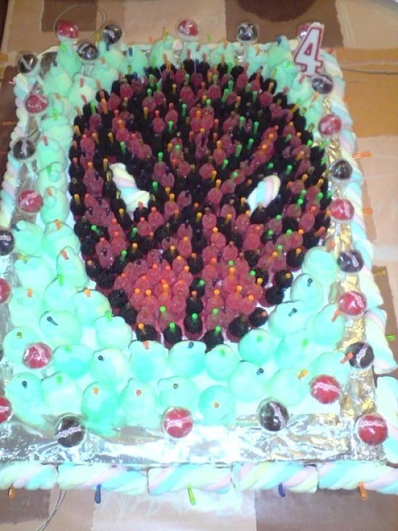 TARTA DE SPIDERMAN DE CHUCHES | Cocinar en casa es facilisimo.