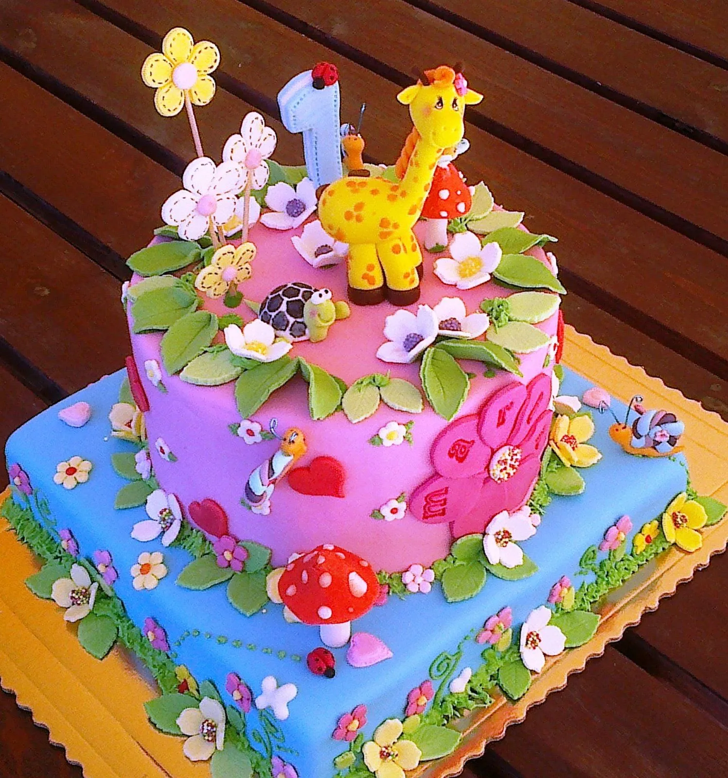 Tartas Artisticas.: UNA JIRAFA PARA MARIA
