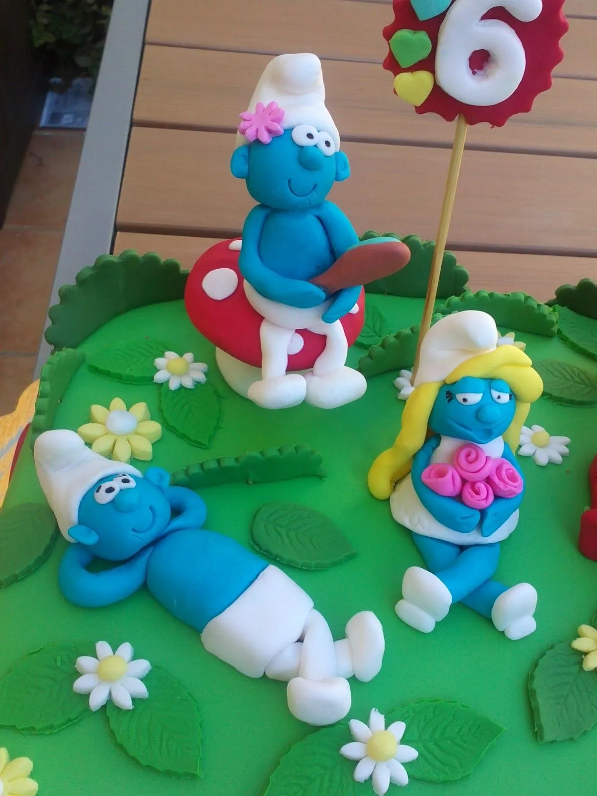Tartas Mi Dulce Lola: EL CUMPLEAÑOS DE PITUFINA (Tarta fondant ...