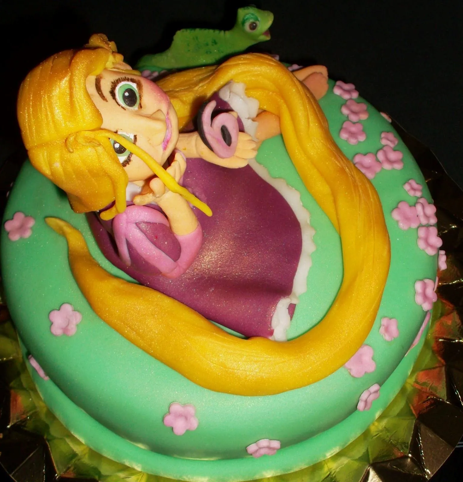 LAS TARTAS DE ELENA: RAPUNZEL & PASCAL